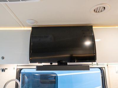 2025 Winnebago VIEW - Photo 7