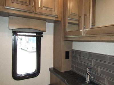 2026 Fleetwood DISCOVERY LXE - Photo 16