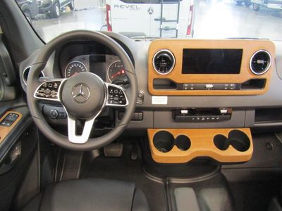 2025 Winnebago REVEL - Photo 3