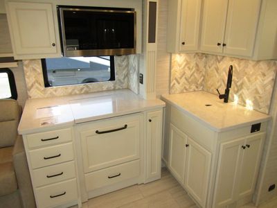 2026 Tiffin ALLEGRO BAY - Photo 9