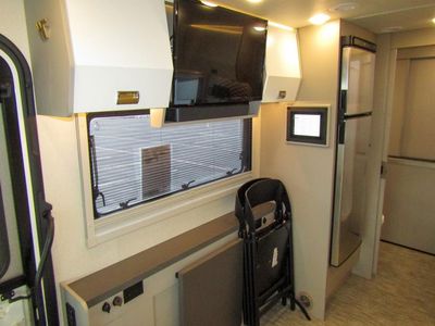 2025 Winnebago VIEW - Photo 10