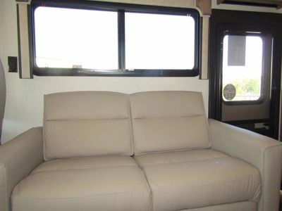 2026 Tiffin ALLEGRO - Photo 10