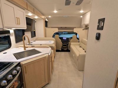 2026 Thor Motor Coach CHATEAU - Photo 3