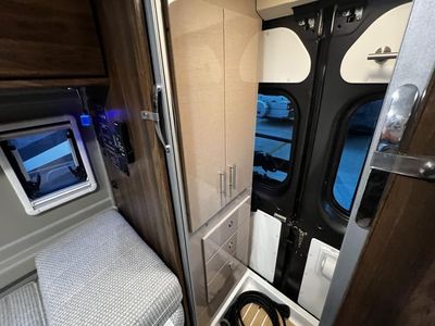 2021 Winnebago TRAVATO - Photo 22