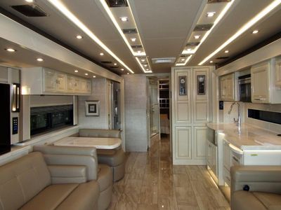 2019 Tiffin ALLEGRO BUS - Photo 5