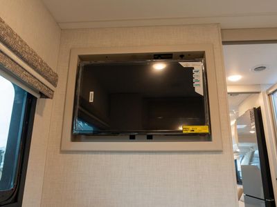 2026 Thor Motor Coach VEGAS - Photo 15