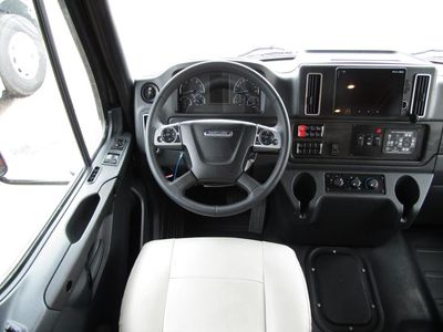 2026 Tiffin ALLEGRO BAY — side profile view