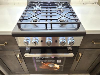 2026 Jayco BIGHORN — photo 10 view