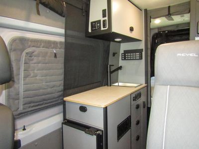 2026 Winnebago REVEL - Photo 9