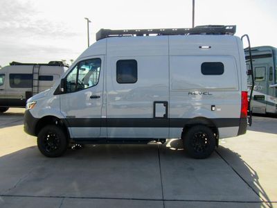 2026 Winnebago REVEL - Photo 17