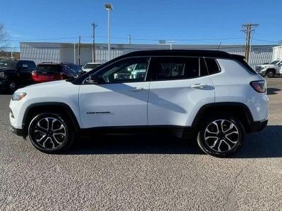 2023 Jeep Compass — detail view