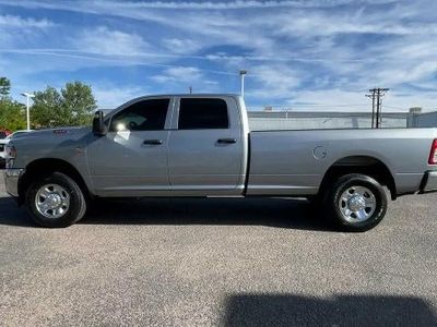 2024 RAM 3500 — detail view