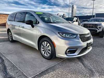 2024 Chrysler Pacifica — rear three-quarter view