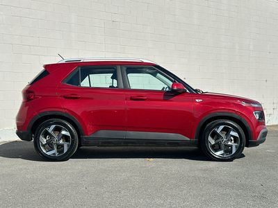 2023 Hyundai VENUE — side profile view