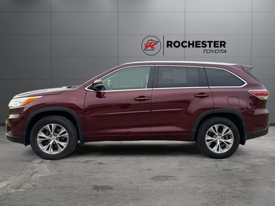 2014 Toyota Highlander — side profile view