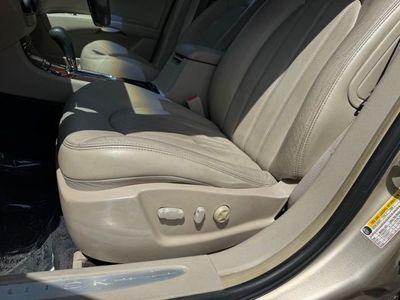 2006 Buick Lucerne — detail view