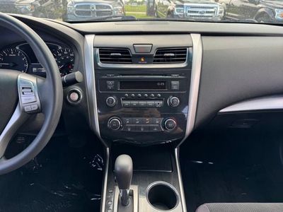 2013 Nissan Altima — side profile view