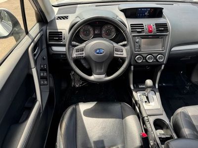 2014 Subaru Forester — detail view