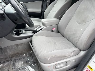 2007 Toyota RAV4 — rear three-quarter view
