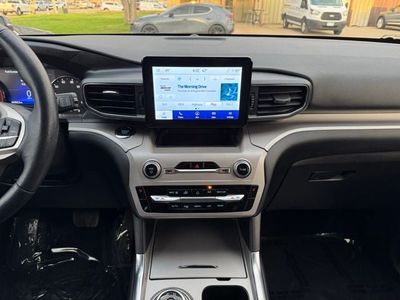 2023 Ford Explorer — side profile view