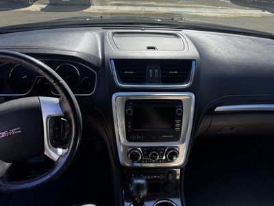 2013 GMC Acadia — side profile view