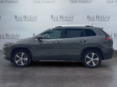 2019 Jeep Cherokee — side profile view
