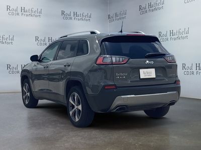 2019 Jeep Cherokee — rear three-quarter view