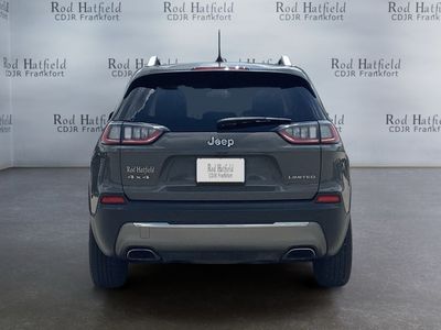 2019 Jeep Cherokee — interior view