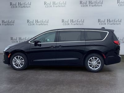 2027 Chrysler Pacifica — side profile view