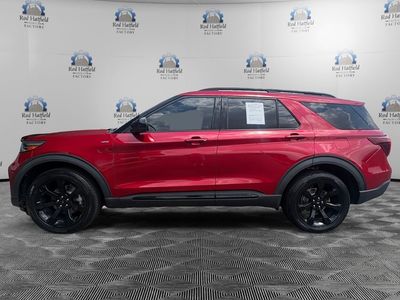 2022 Ford Explorer — side profile view
