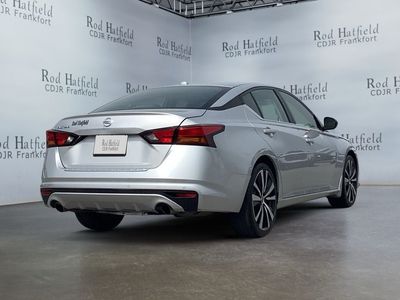 2022 Nissan Altima — detail view