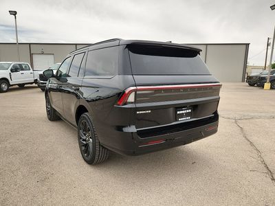 2026 Lincoln Navigator — detail view