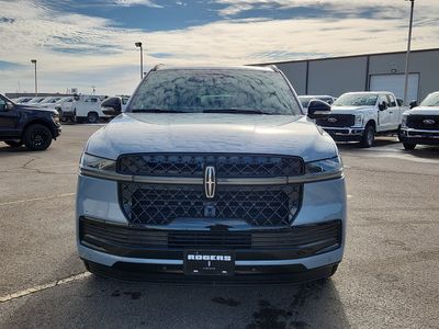 2026 Lincoln Navigator — side profile view