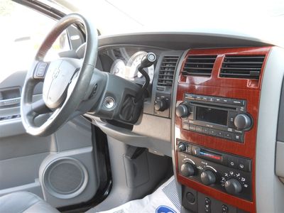 2005 Dodge Durango — detail view