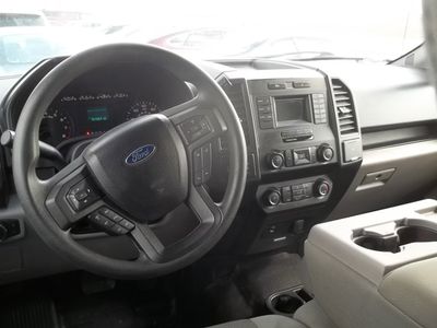 2017 Ford F-150 — detail view