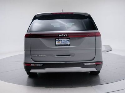2022 Kia Carnival MPV — detail view