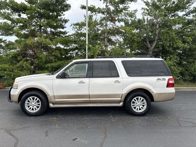 2014 Ford Expedition EL — side profile view