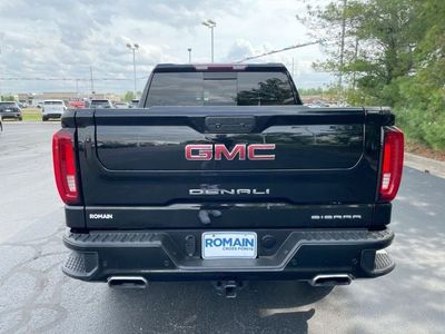 2021 GMC Sierra 1500 — interior view