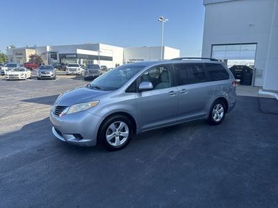 2012 Toyota Sienna — side profile view
