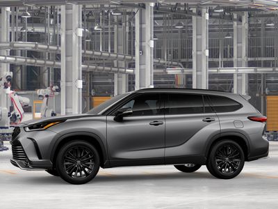 2026 Toyota Highlander — rear three-quarter view