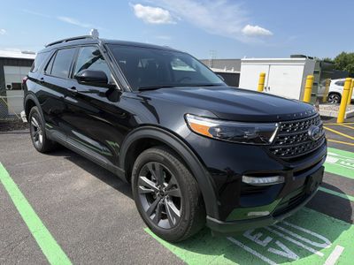 2023 Ford Explorer — side profile view