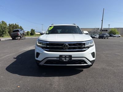 2022 Volkswagen Atlas — side profile view