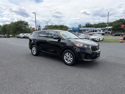 2019 Kia Sorento — rear three-quarter view