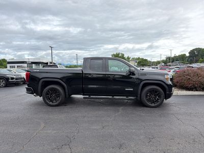 2021 GMC Sierra 1500 — interior view