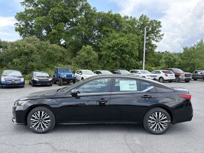 2026 Nissan Altima — detail view