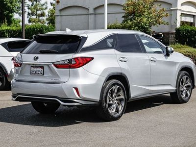 2019 Lexus RX — detail view