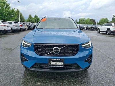 2025 Volvo XC40 — rear three-quarter view