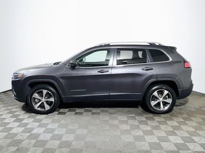 2020 Jeep Cherokee — interior view