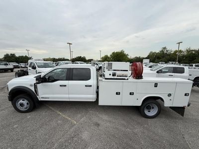 2025 Ford F-550 — rear three-quarter view
