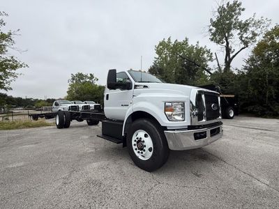 2027 Ford F-750 — interior view